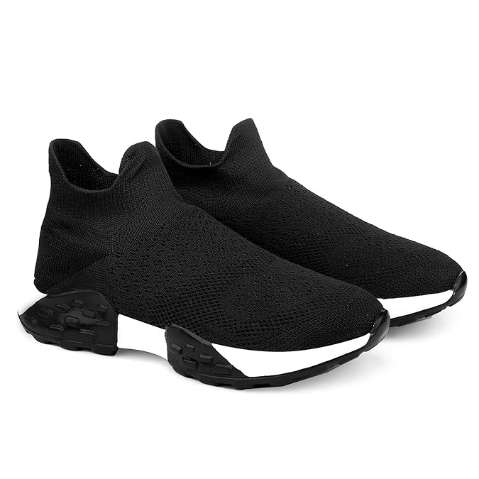 Men's Knitted Material Casual Sports Running and Outdoor Light Weight Shoes.