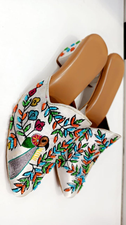 Women embroidered white and multicolored block heel mules