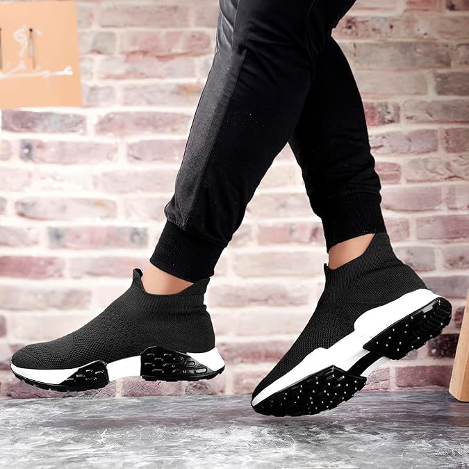 Men's Knitted Material Casual Sports Running and Outdoor Light Weight Shoes.